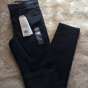 Levi’s black jeans. New!